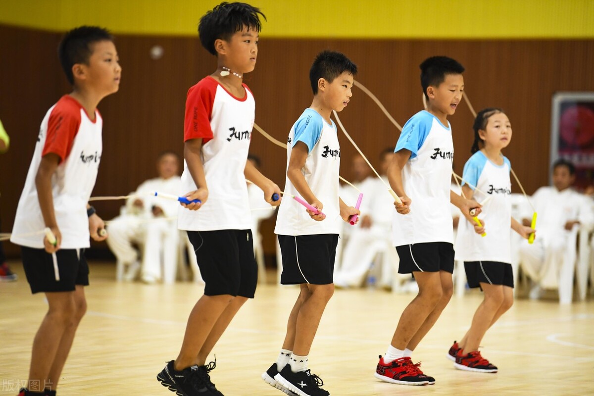 80%的生长激素在1个时段分泌，让孩子赶上趟，抓住长高的时间密码