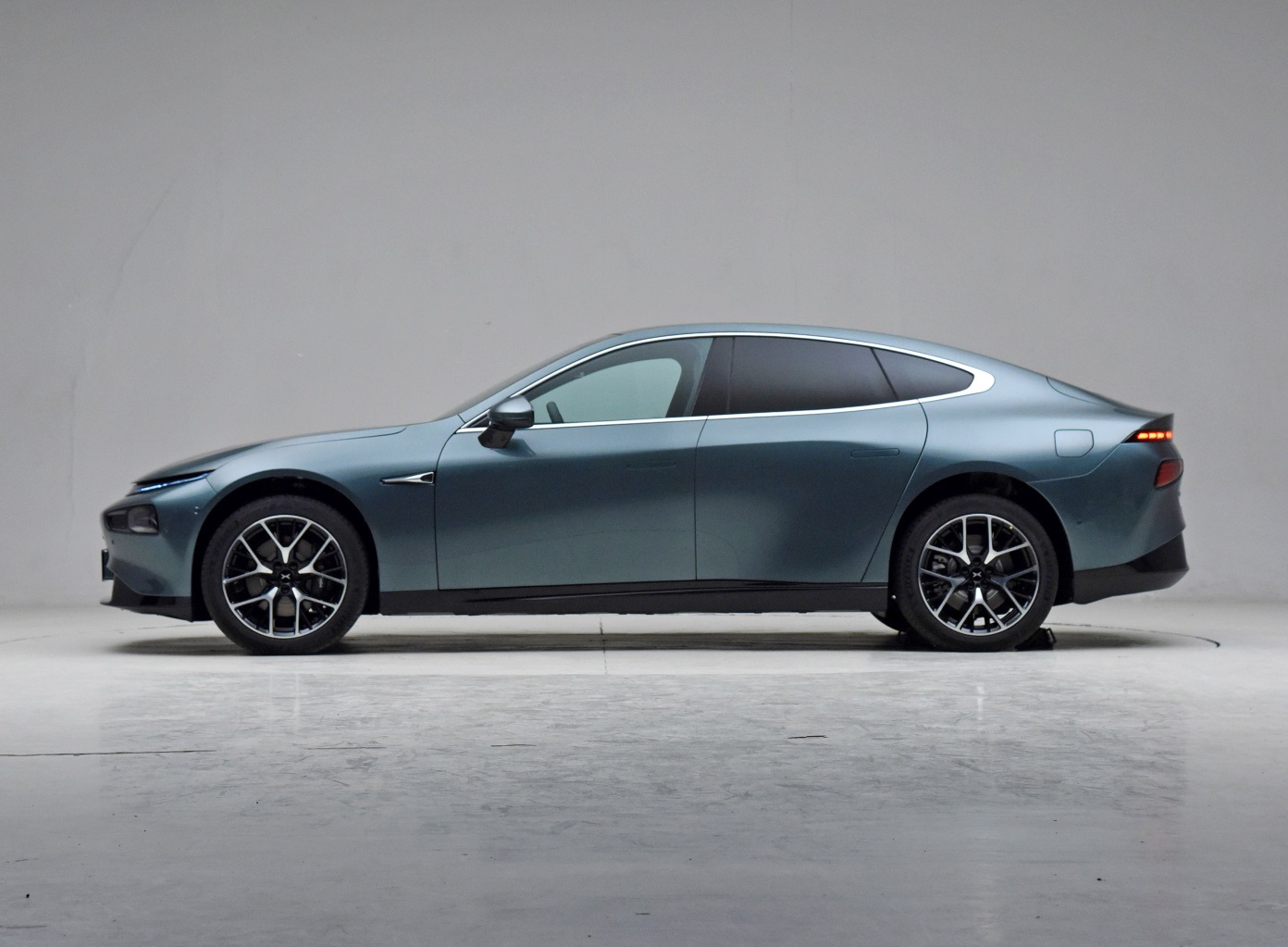 27万买个越野车,22万买p7