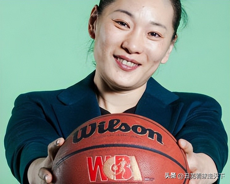 主教练李昕简历,李昕入选中国篮球名人堂