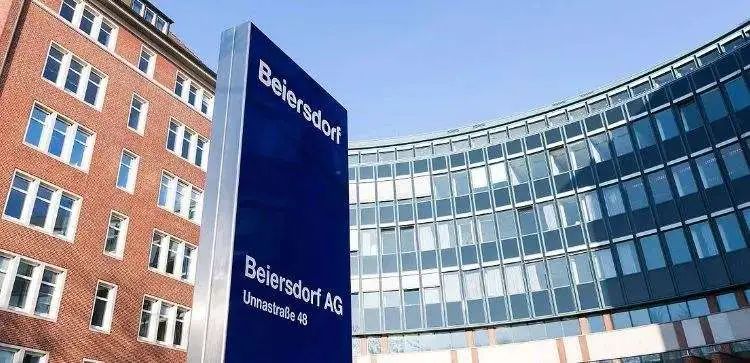 贝泰尼斥资数千万之后：敏感肌巨头与网红彩妆黑马的功效底妆故事