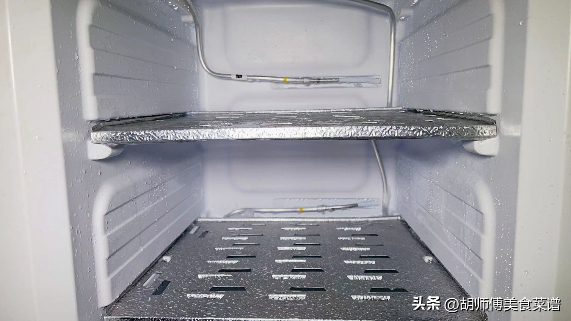 冰箱结冰放啥十分钟能融化,冰箱结冰怎么敲掉冰块