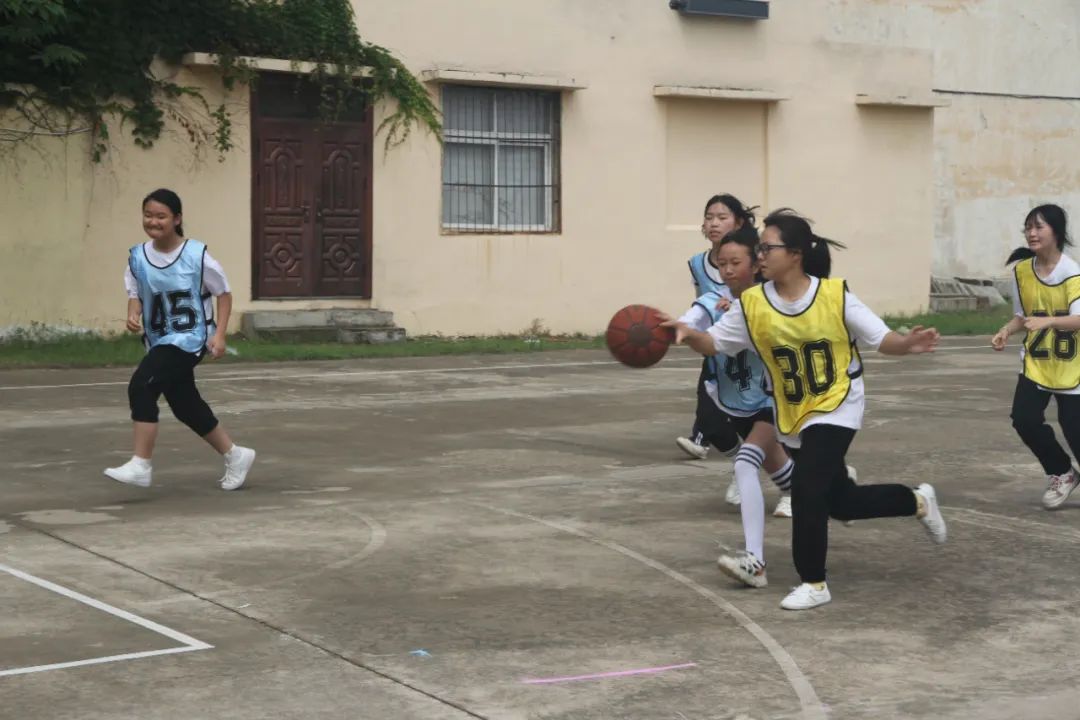 历山中学运动会,厉山镇中心小学秋季运动会开幕式