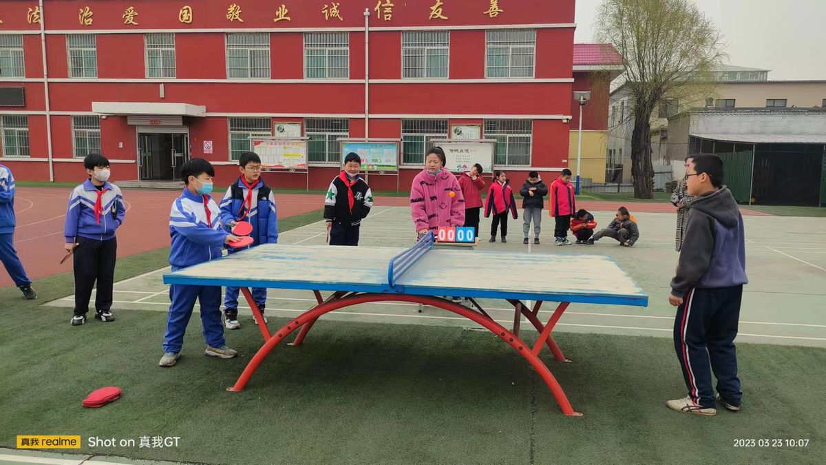 体育让生命更美好,生命因运动而精彩坚持锻炼