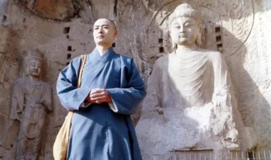 时代与命运给的“苦与痛”《清凉寺钟声》质朴无华的佳作