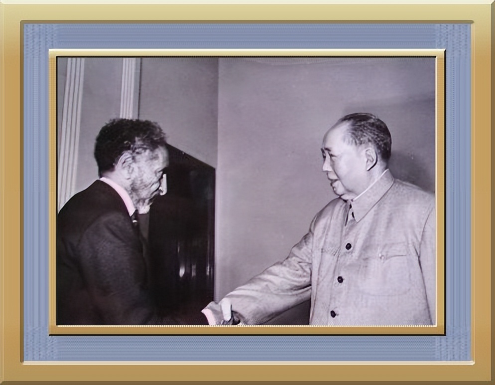 72年埃塞俄比亚皇帝见中国大使，紧握双手：替我向周总理转达句话