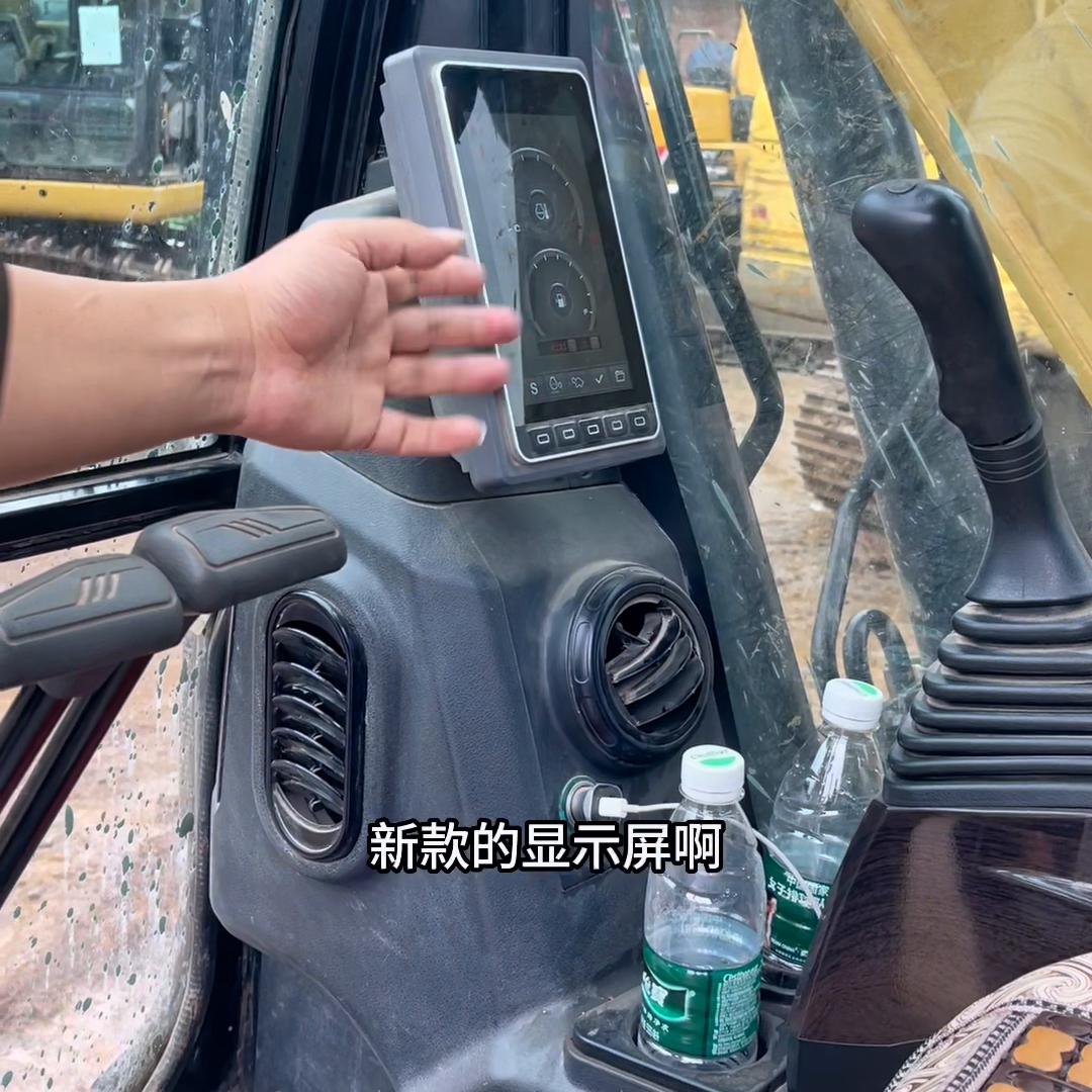 海南省三一135挖掘机新机多少钱,三一135挖掘机配的三菱发动机