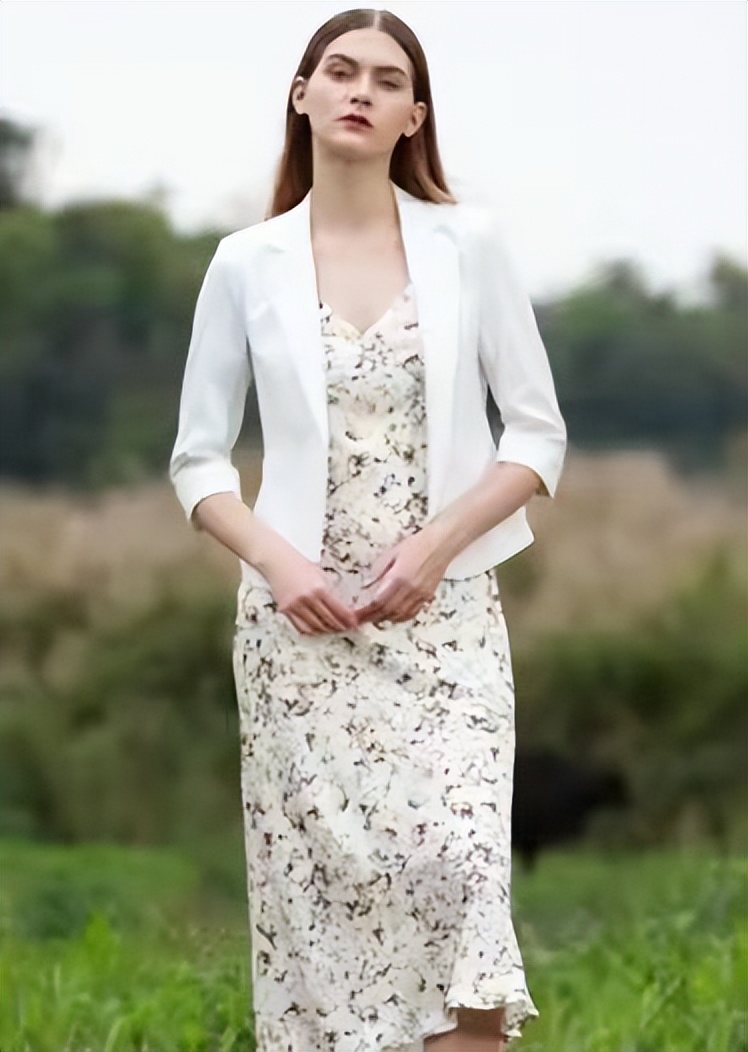 武汉销品茂有哪几个女装品牌,中国十大女装品牌是哪几个