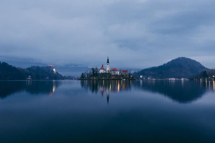 斯洛文尼亚独立,斯洛文尼亚只有独立才能发展