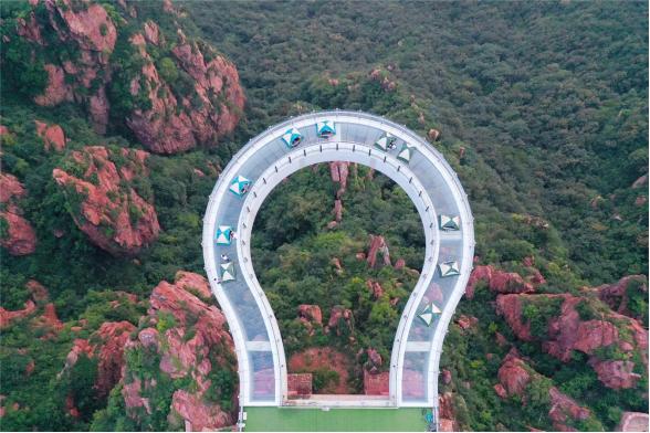 最好的风景是山里走走,最好的旅游风景在路上