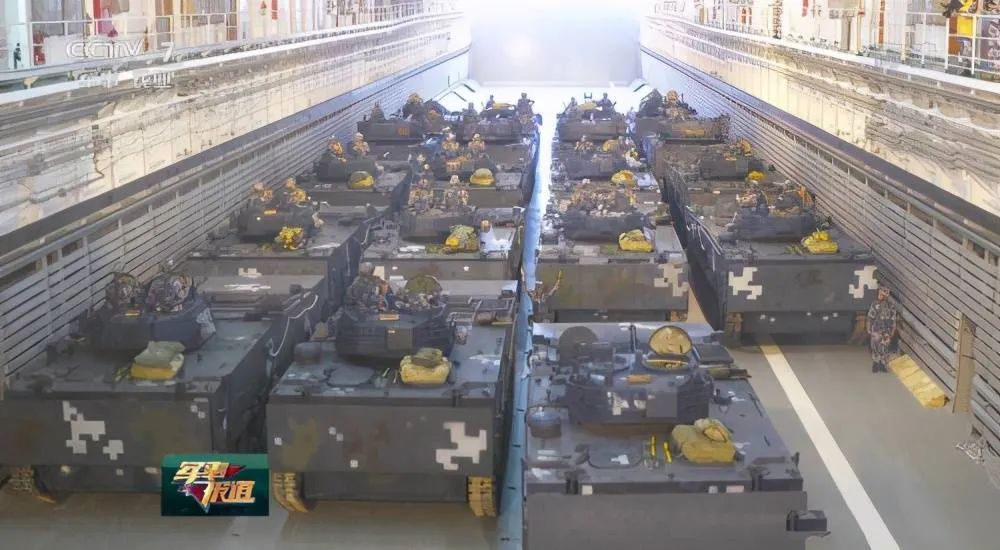 泰国071e舰,泰国071e型综合登陆舰