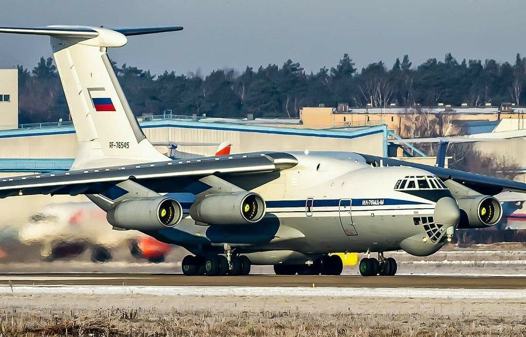 中国战略运输机运40可以运多少人,战略运输机1000吨