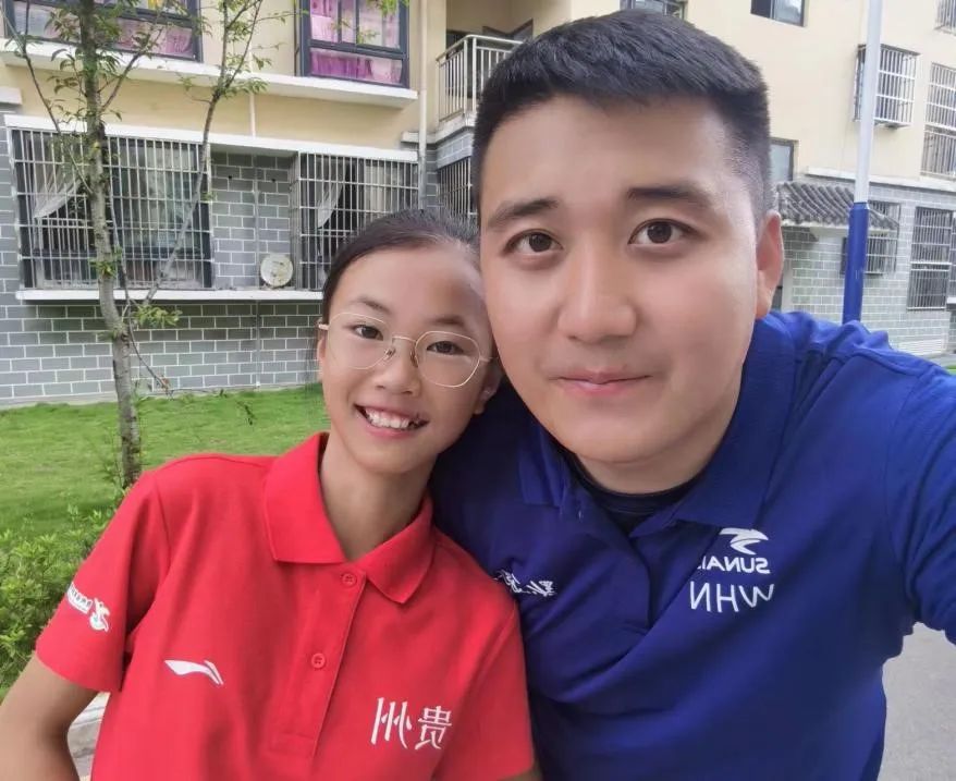 娓╂殩鐩镐即涓虹埍榛旇,涓虹埍榛旇浠庡績鍑哄彂