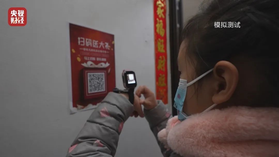 老坛酸菜是抠脚大汉才出来的吗,美女用脚做老坛酸菜