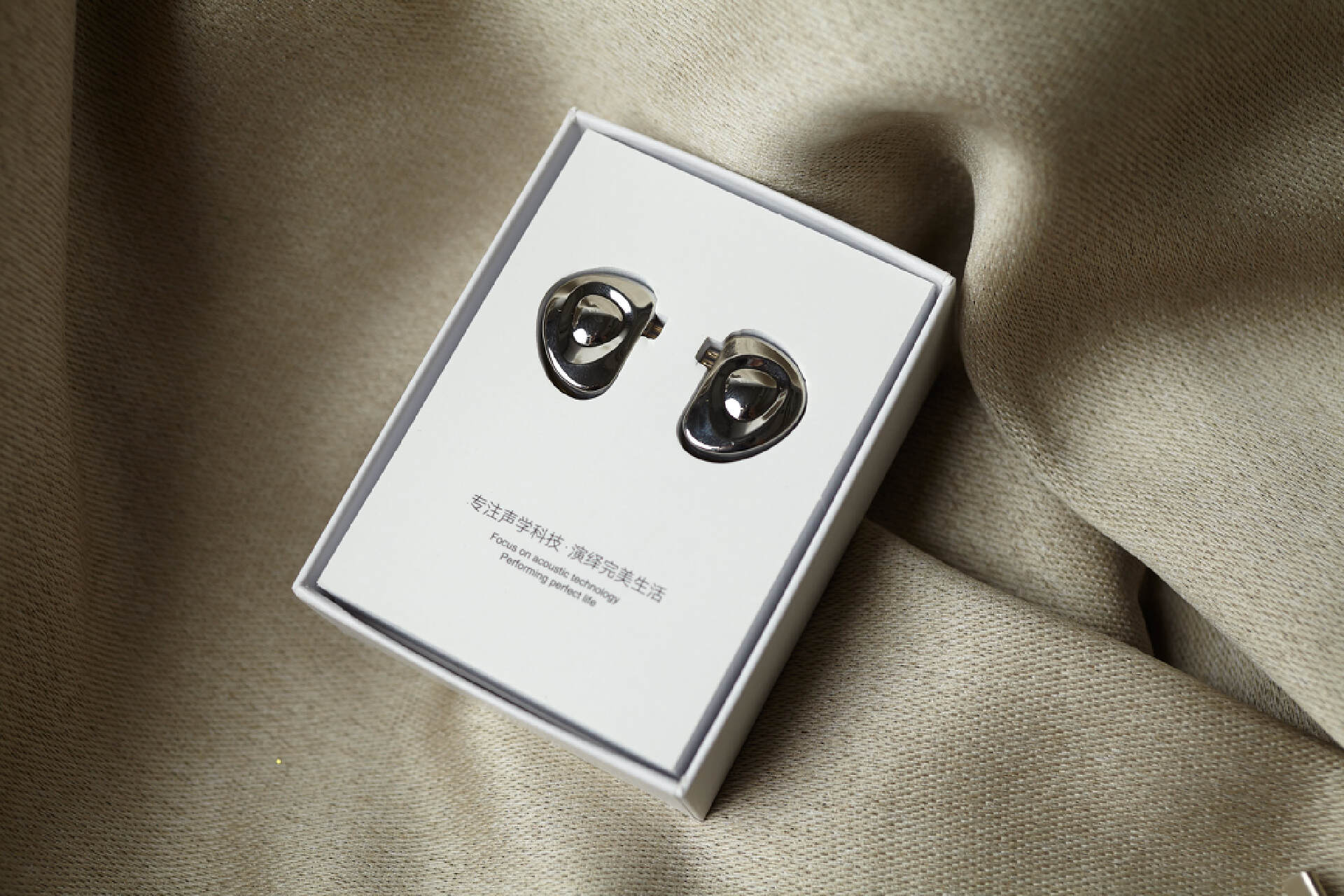 trn玄武入耳式有线耳机测评,trnst1圈铁耳机评测