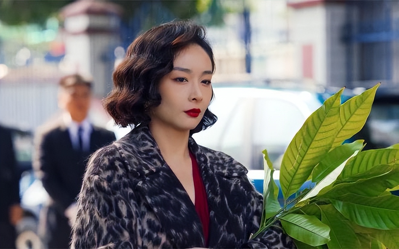 刚洗完吹干的头发很毛躁怎么办,洗头吹干头发为啥头发会干枯