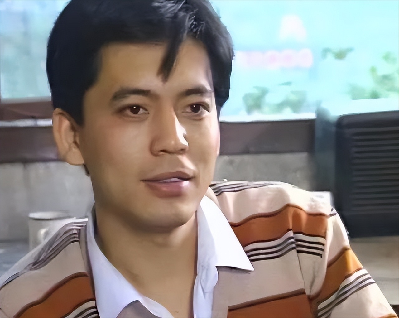 何政军和谁关系最好,何政军夫妻相