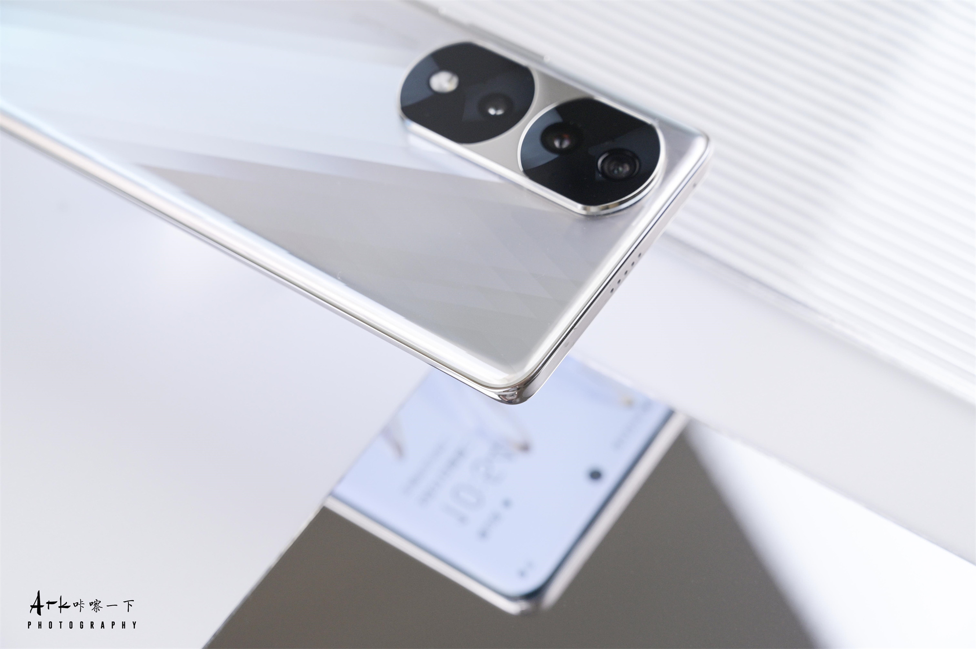 去年的荣耀70pro现在还值得买吗,荣耀70Pro基础配置