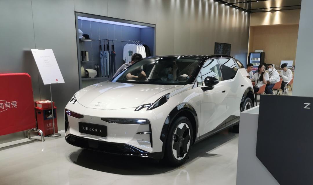 新能源车五一途中充电难,新能源汽车车主充电问题