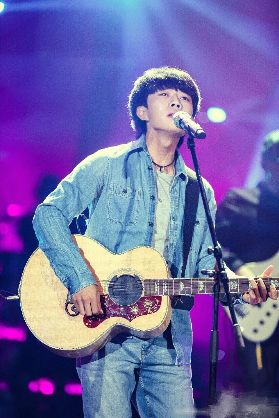 济南赵雷演唱会几点开始,赵雷巡演门票什么时候开售的