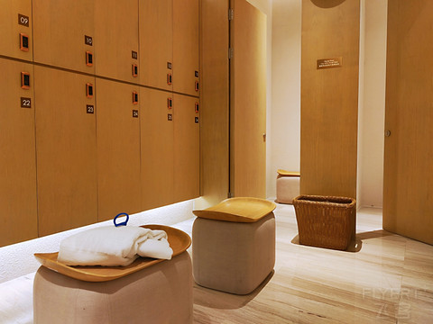 湖景套，单台盆，小浴缸，中式园林度假酒店—无锡蠡湖万豪