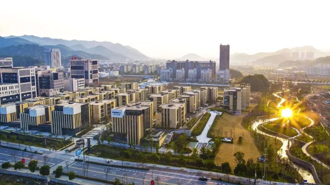 奥体三大新盘、钱二双子星扎堆来，5月杭州又添40盘