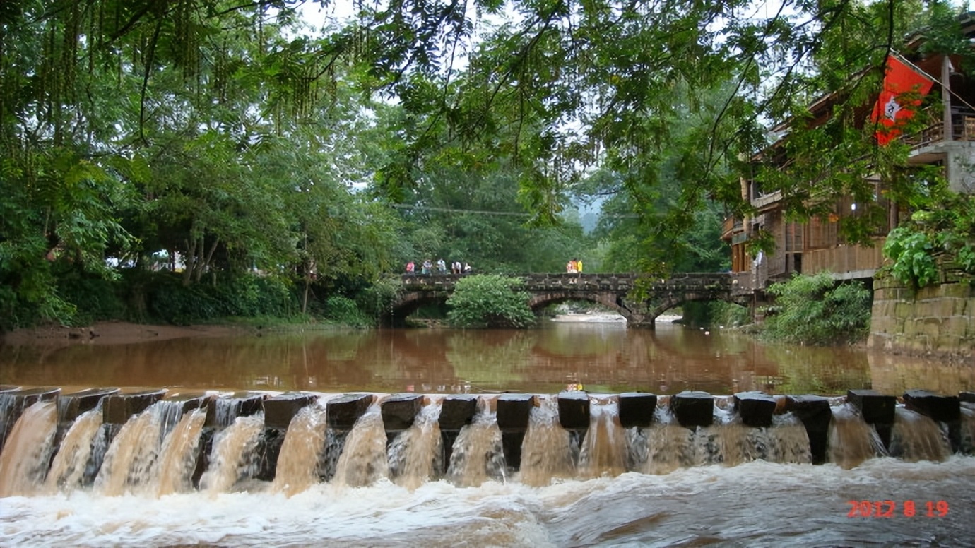 自驾游西藏318川藏线如何回来,川藏自驾游巴塘到八宿路段