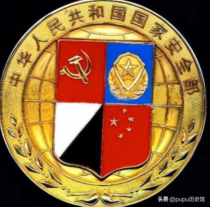 日本间谍当上黑老大,日本间谍在八路里当首长第一集