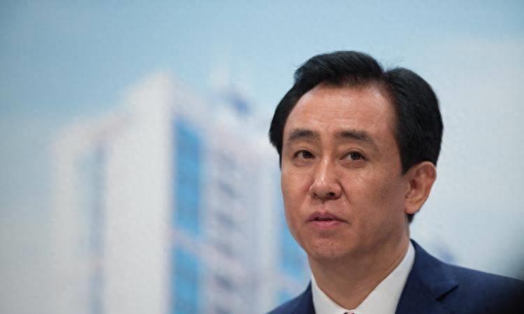 许家印之前的1年的薪资是多少,许家印年薪25万为啥分红