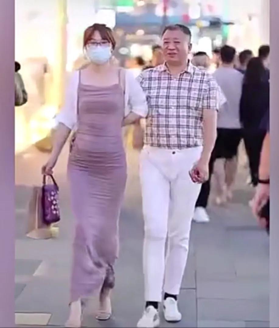 牵手门未平搂腰门又起中铁三局，董事长郝刚逛街楼女，躺枪已报警