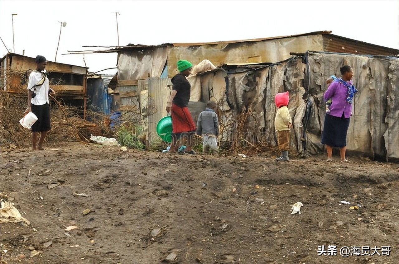 被迫去国外打工,去乌干达带保镖