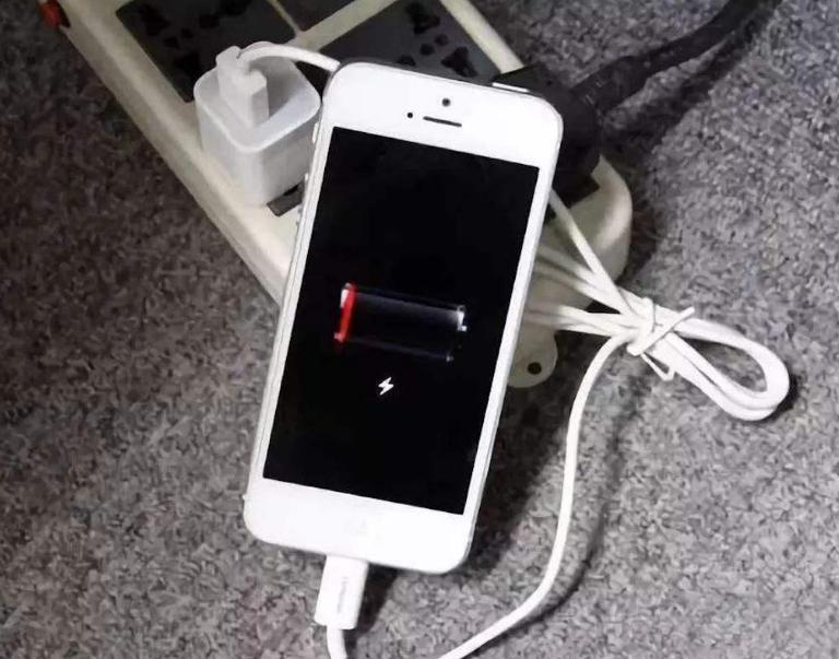 手机长时间充电会影响使用寿命吗,苹果手机正确充电方式电池寿命长