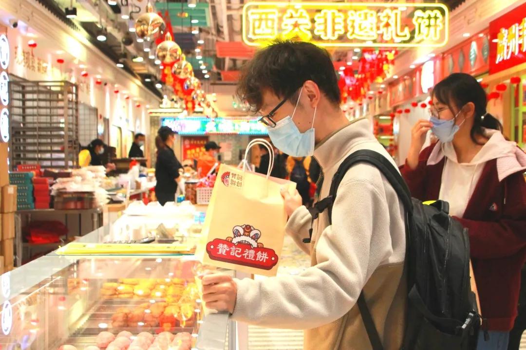 今年的年货市场怎么没人气,为何年货卖不动了