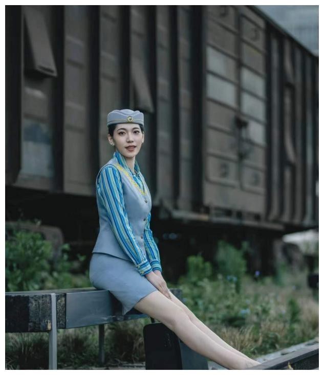 火车上盒饭越来越贵,火车上盒饭贵的原因