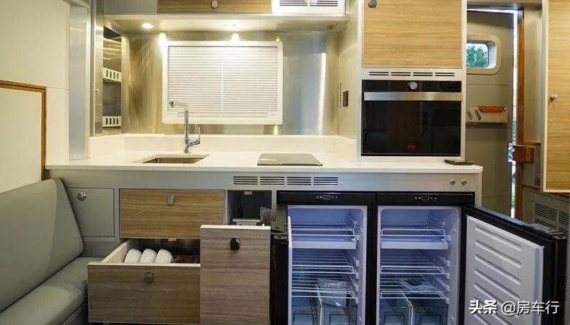 价格低的b级越野房车,顶级超重型越野房车蓝牌