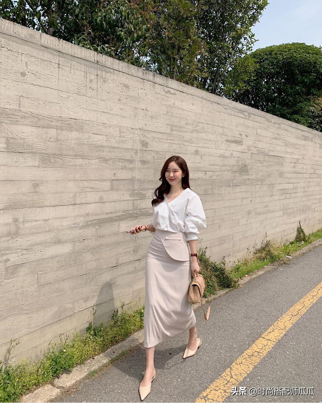 突然火了一种颜色叫:“裸肤色”,看着平平无奇,上身竟然很高级