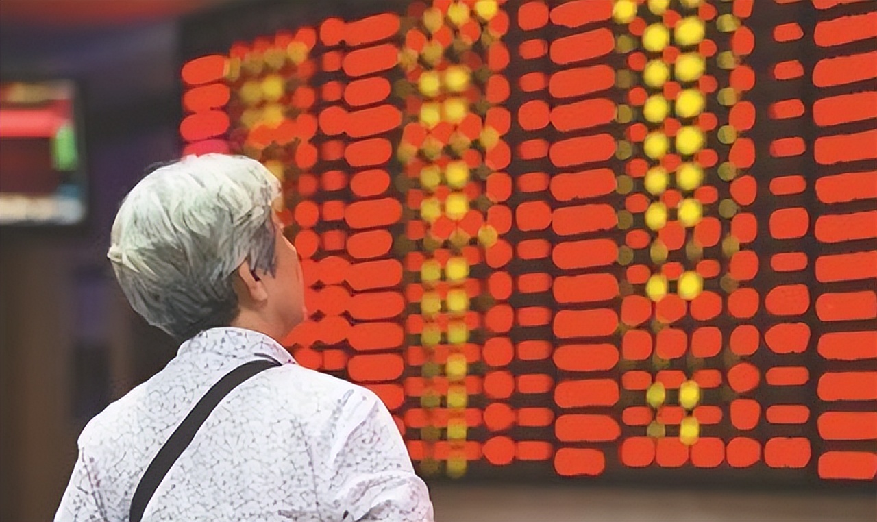 两连板创新高,新首富3个月赚1080亿