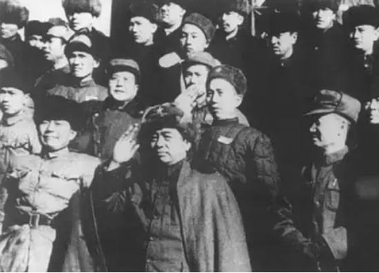 59年*震王**称彭德怀为民族英雄，毛主席得知后说：*震王**不落井下石