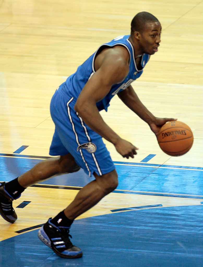 德怀特霍华德代言的球鞋,霍华德穿过的阿迪篮球鞋有哪些