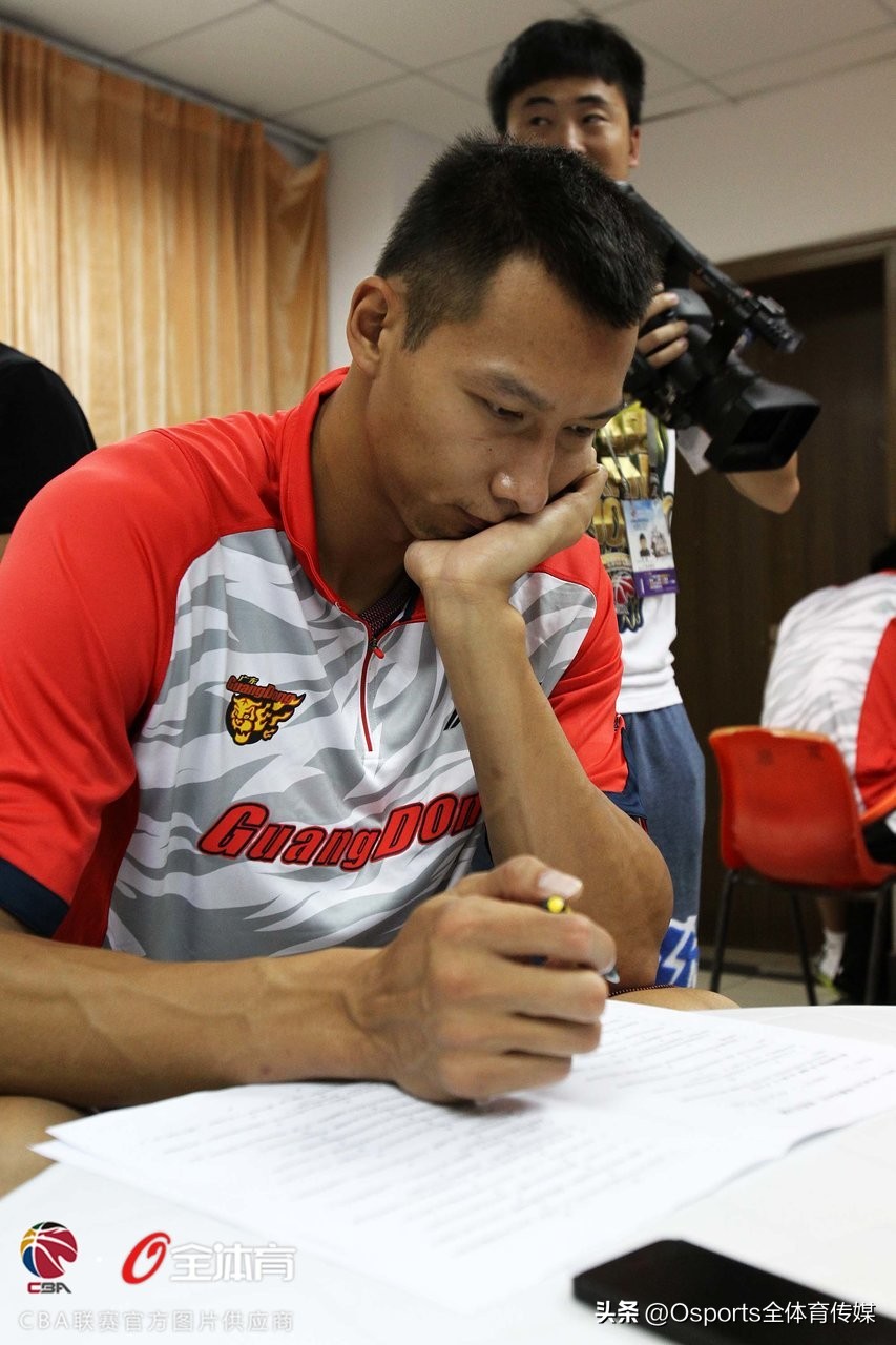 高考加油打气视频素材,高考加油视频集体打气