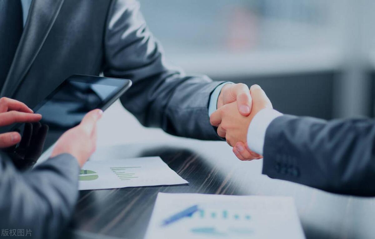 属龙一生发展方向,易经属龙的人的运势