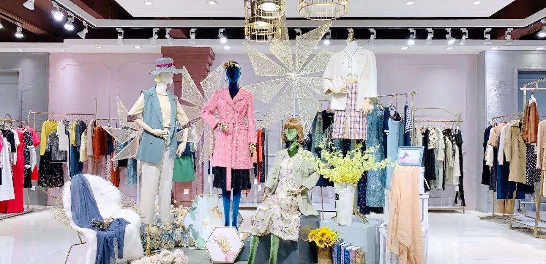 诗篇秋装连衣裙,诗篇白色卫衣连衣裙