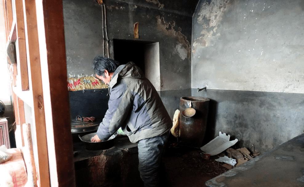 “*爱性**陷阱：丈夫、发小、我，三人*欲情**纠葛”