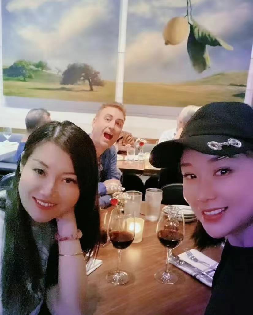 姚芊羽出席活动视频 (姚芊羽夏威夷)