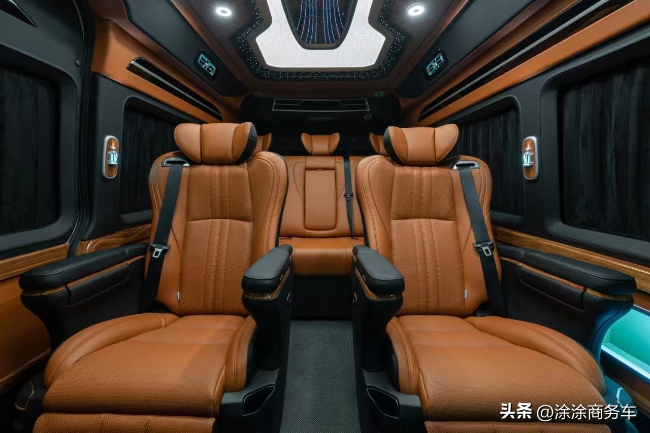 最新丰田海狮7座改装,丰田海狮9座豪华改装过程