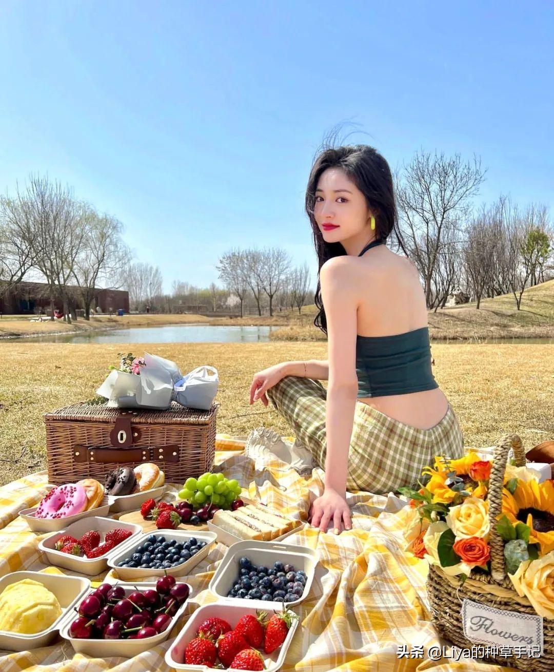 吊带内搭遮副乳遮肉,穿吊带怎么遮肉副乳