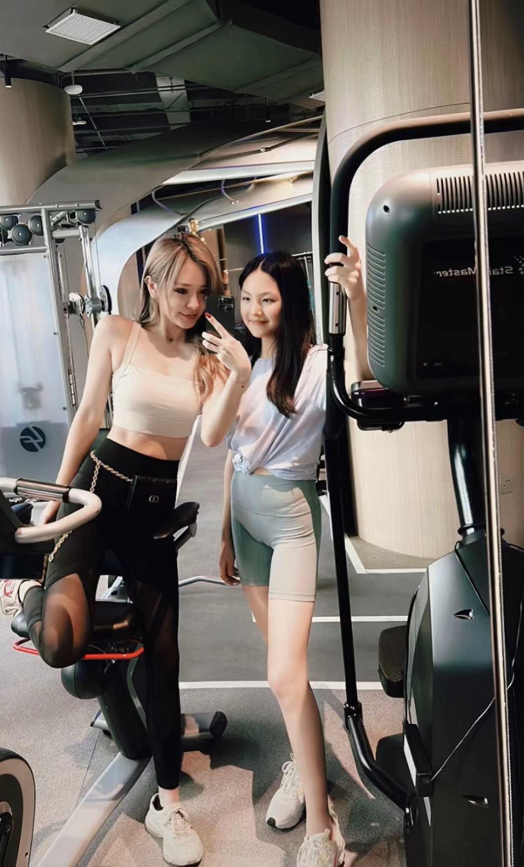 angela王诗龄和王岳伦,王岳伦与angela