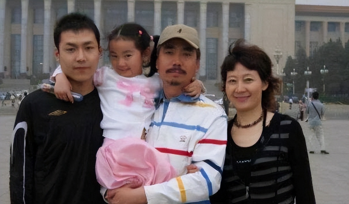 范明在一档节目中暴露自家豪宅,范明演富豪找女儿