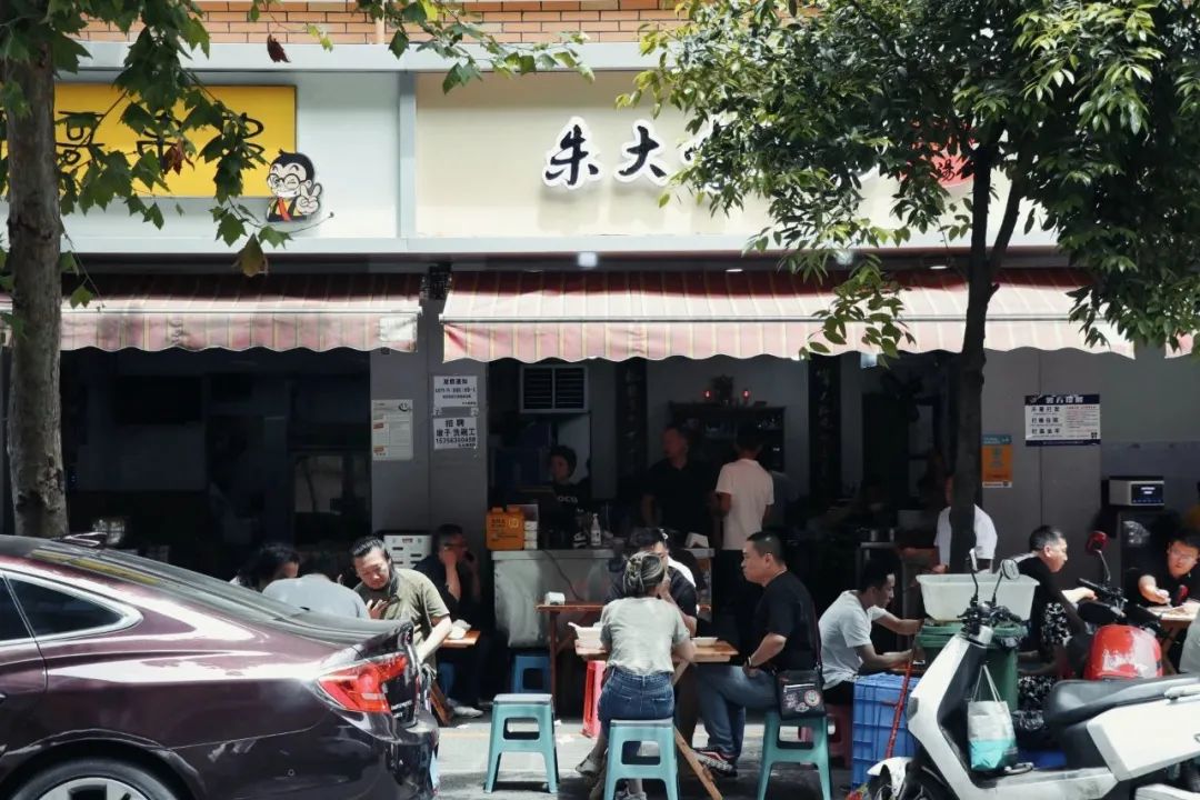 去成都必打卡的8家地道馆子,成都本地人必吃十大馆子排名