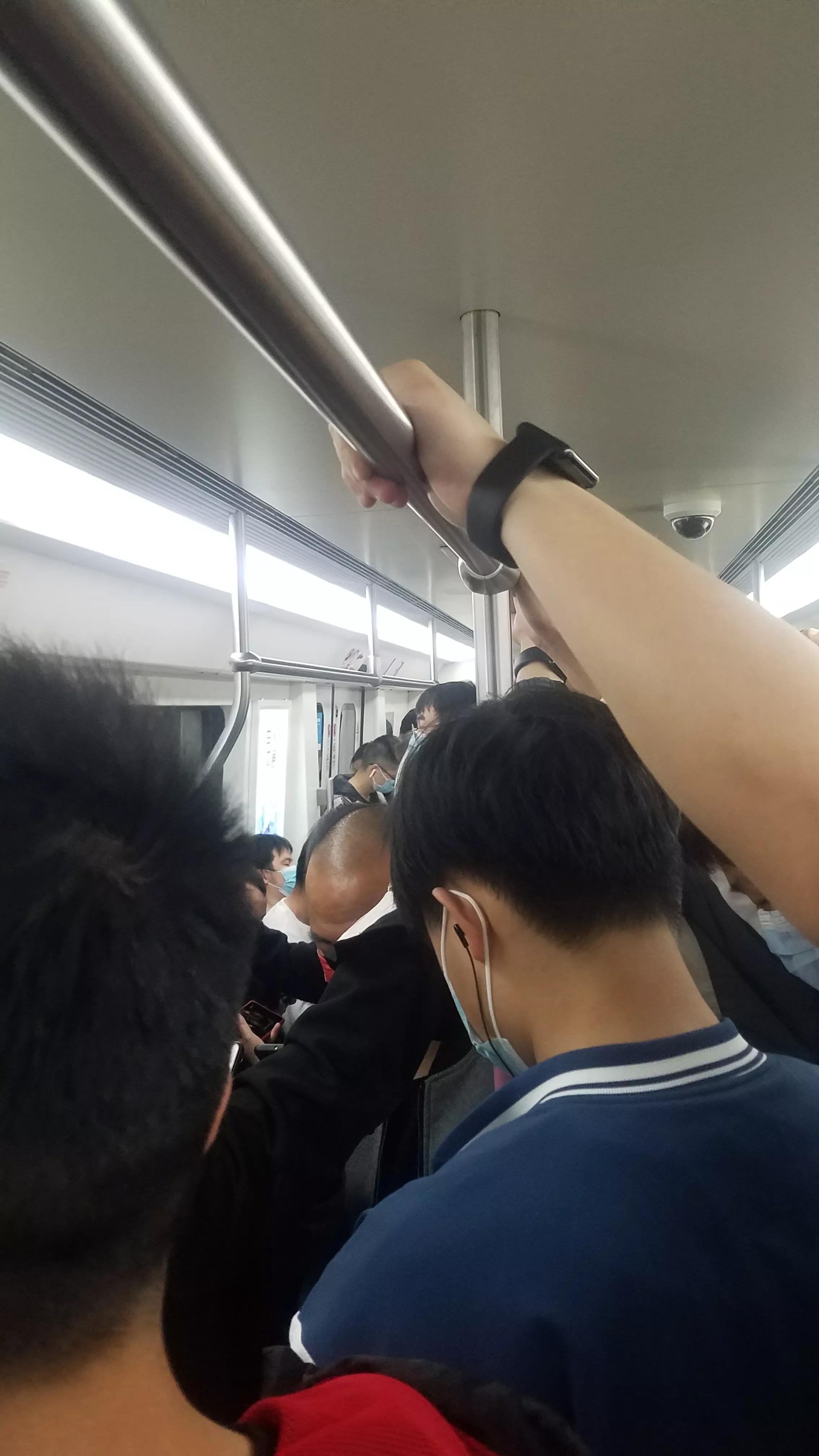 武昌火车站到汉口火车站多远,武昌火车站到汉口火车站的公交