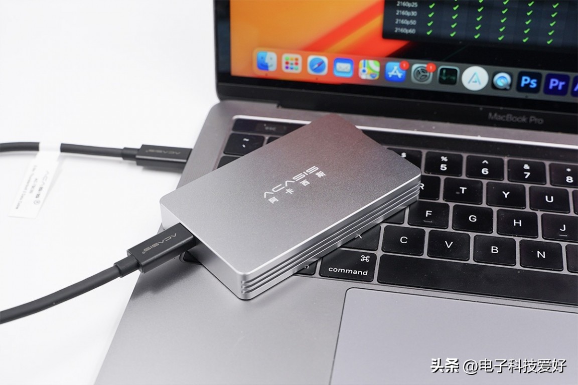 移动硬盘和移动硬盘盒的区别,移动硬盘盒看哪些参数